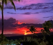 38년 만에 폭발 하와이 화산, '60m 용암 분수' 치솟아
