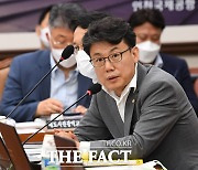'사전선거운동' 진성준 검찰 송치…당원매수 혐의없음
