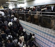 서울 퇴근길 지하철 대란…서교공 6년만의 파업