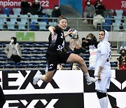 한국, 이란 꺾고 亞 여자핸드볼선수권 4연승...中과 준결승전