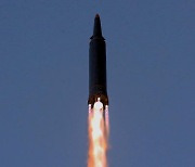 북한이 쏜 ICBM‥"화성-15 개량형‥17형 재발사 가능성 낮아"