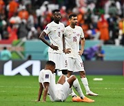[월드컵]'역대급 불명예'..카타르, 개최국 최초 전패 탈락