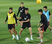 [World Cup] ‘Again 2002’ is on fans' minds as South Korea faces Portugal in do-or-die match