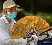 中 고령자 백신접종 제고, '제로 코로나' 종식으로 이어질까?