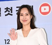 '러브 인 블루' 김윤서 "웹드라마 처음…목표 조회수? 500만 뷰"