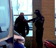 편지 만지다 '펑'…스페인 주재 우크라 대사관서 폭발
