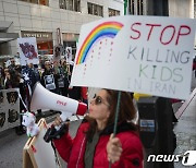 "아동 살해 멈춰" 美 샌프란에서도 이란 성차별 폭력 반대 시위