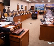 野, 2일 국토위 소위서 '안전운임제' 법안 심의 추진
