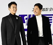 [SC현장] "힙한 범죄 오락 영화"…'젠틀맨' 주지훈X박성웅X최성은, 2022년 대미 장식 신박한 장르물(종합)