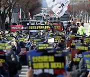 노란봉투법 이어 안전운임제도 단독 상정 시사한 野 “국힘, 논의 참여하라”