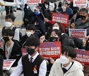 [사설] 세금 받아 중·고생들에 ‘친북’ ‘정권 퇴진’ 교육한 ‘촛불연대’