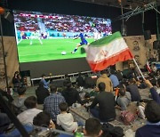 ‘월드컵 탈락’ 환호한 이란 남성, 보안군 총 맞고 숨져