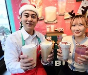 [포토] 스타벅스, '화이트 크리스마스 연상시키는 음료 2종' 출시