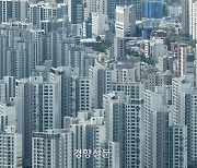 전국 아파트값 역대 최대폭 하락행진···강남은 하락폭이 줄었다?