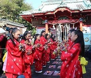 일본 전통춤 41개 묶은 ‘후류오도리’, 인류무형문화유산 등재
