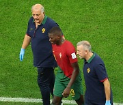 포르투갈 수비수 멘드스, 결국 부상으로 남은 월드컵 일정 좌절