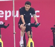 '자전거 훈련' 김민재, 종아리 부상 딛고 포르투갈전 출전할까