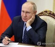 푸틴이 패전 공포에 핵 카드 쓴다?…"실각 관측도 시기상조"