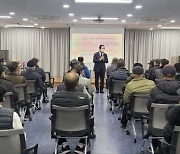 옥천군노인장애인복지관, '생명숲 100세 힐링센터 수료식' 개최
