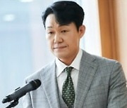 박성웅 "새롭고 신선한 소재"…첫 스틸컷 공개 ('사장님을 잠금해제')