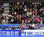 [포토] 김연경을 응원하는 흥국생명 팬들