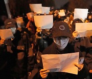 "검열팀 늘려라"...시위대 자갈 물리는 中당국