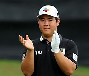 김주형, '히어로 월드 챌린지' 데뷔전 첫날 공동1위…임성재는 15위 [PGA]