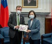 영국 의원들 대만 방문에…중국 "내정 간섭" 비난