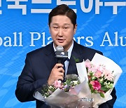 '최강야구 합류' 이대호 "김성근 감독님 지도자 모습 많이 배우겠다" [한은회 시상식]