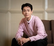 [인터뷰] '압꾸정' 정경호 "까칠한 역할 전문? 실제론 하찮고 허당이죠"