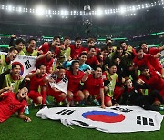외신, 한국 월드컵 16강 진출 주목..."격정적 마감"