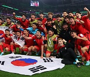 尹대통령, ‘월드컵 16강 진출’ 벤투 감독·손흥민과 통화