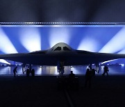 "전 세계가 주목" 美 공군, 스텔스 핵폭격기 'B-21' 공개