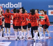 한국 여자핸드볼, 일본 꺾고 아시아선수권 6회 연속 우승