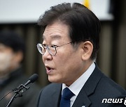 '취임 100일' 李, 檢수사 압박 속 '민생 우선' 내걸고 정면돌파