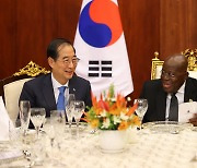 한덕수 총리, 가나 방문…“원전 등 경협 논의, 2030 부산엑스포 지지 요청”