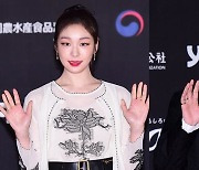 '신혼' 김연아·고우림 부부, 공식 석상 빛낸 패션 센스