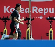 ‘괴물’ 김민재, 사이클서 일어나 뛰었다…회복 훈련 집중