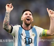 '메시 월드컵 9호골' 아르헨티나, 호주 꺾고 8강 안착