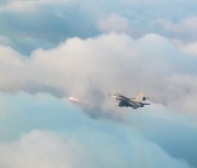 美, 중·러 군용기 카디즈 진입 이튿날 F-16 실사격 훈련