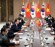 한국-베트남, 정상회담 계기로 보건 분야 협력 MOU 체결