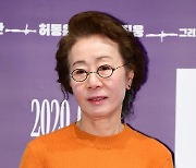 윤여정, 후크 떠난다 "전속 계약 종료, 앞으로도 응원" (공식)[전문]