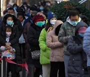 "200만 명 죽을 수도"...서방 백신 배척하는 중국 '위드 코로나' 가능?
