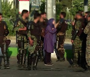 “지도순찰대’폐지”…이란, 시위 확산에 히잡 완화하나?