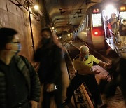 1500명이 터널 따라 대피…홍콩 지하철 한 달 새 두번째 고장