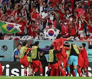 [오늘밤 월드컵]한국·일본, 또 한번의 기적? 나란히 8강 도전