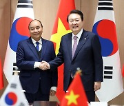 한-베트남 정상회담…윤대통령 "새로운 30년 준비"