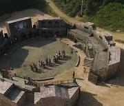 넷플릭스, 새 예능 '사이렌: 불의 섬' 제작…여성 24인의 생존 전투 서바이벌