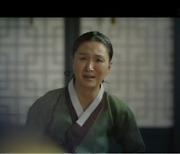 '슈룹' 남상궁 이정은, 압도적 존재감…김해숙과 케미 빛났다