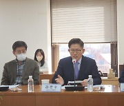 발언하는 김문수 경사노위 위원장